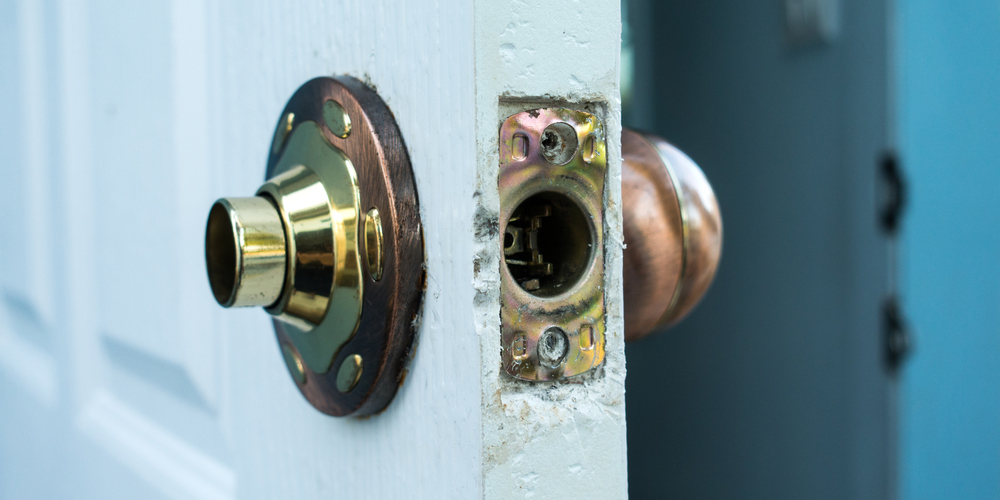 Door Lock Broken